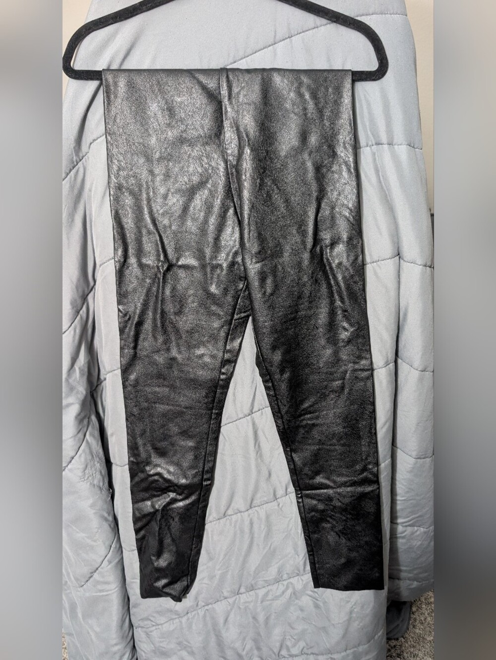 Lulu's Black High-Shine Faux Leather Leggings